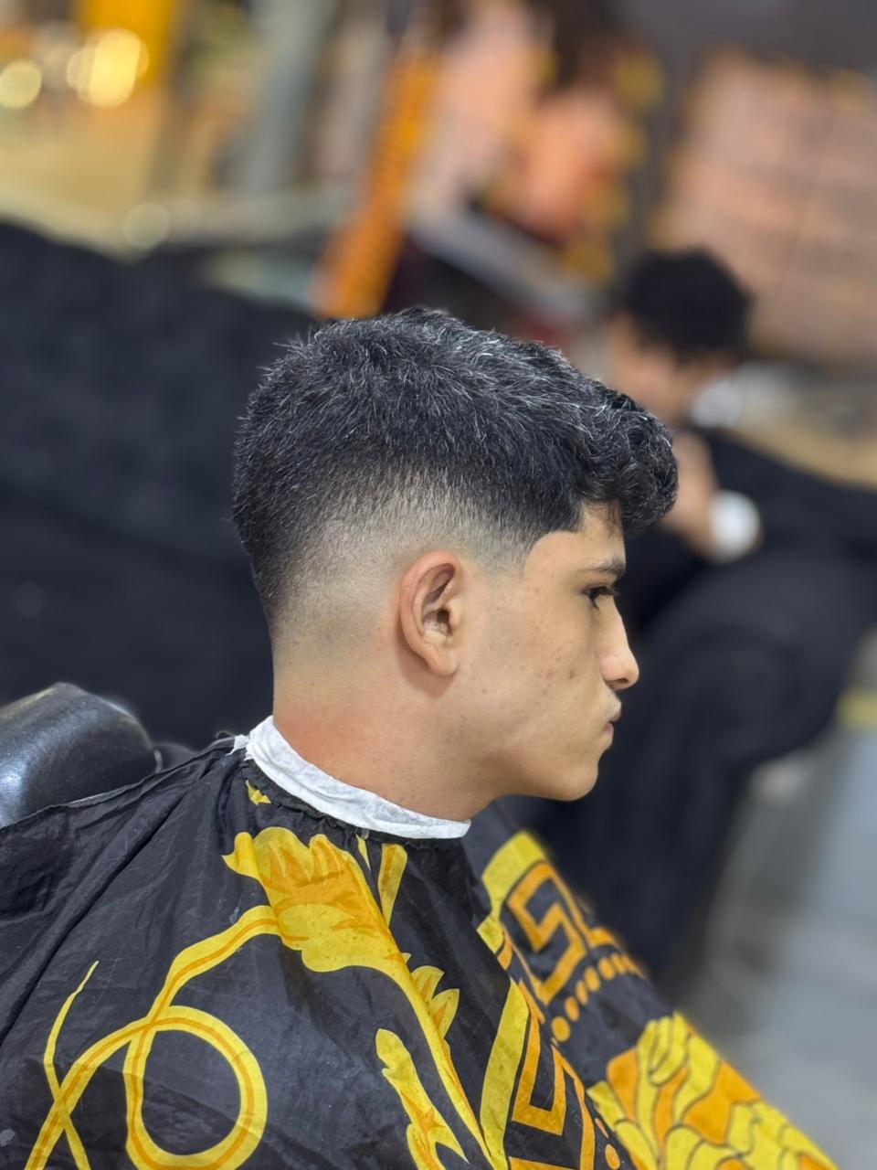 صورة الحلاق