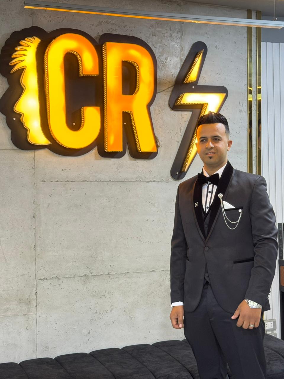 صورة الحلاق